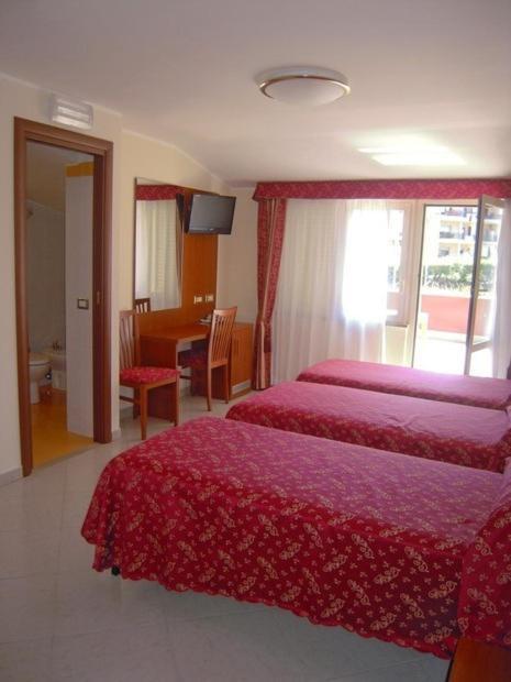 Hotel Vitti Roma Habitación foto